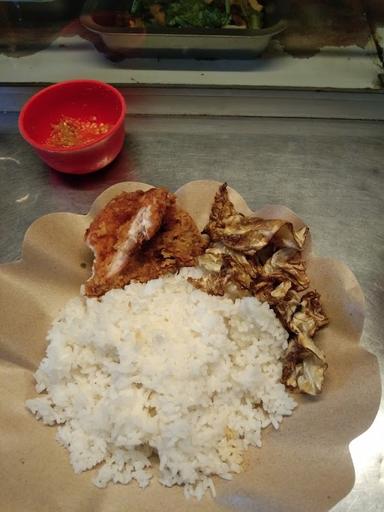 AYAM GEPREK NENG TATA