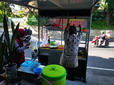 KUPAT TAHU PETIS & BUBUR JAGUNG PA MAUL