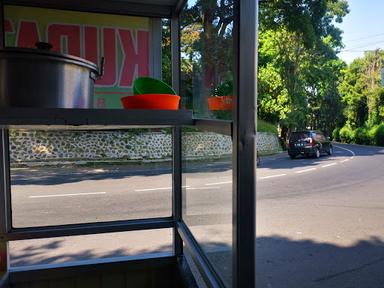 KUPAT TAHU PETIS & BUBUR JAGUNG PA MAUL