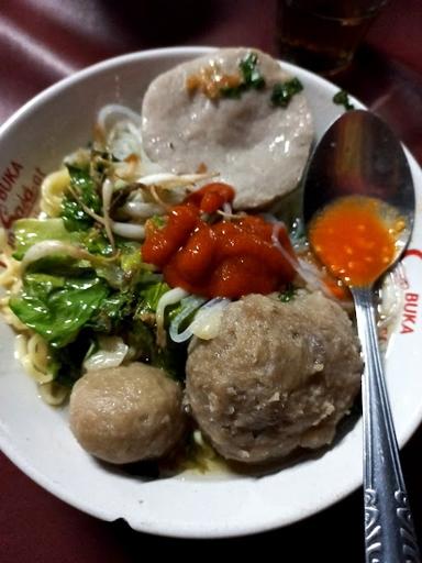 MIE BASO DAN MINUMAN HANIF