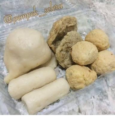 PEMPEK PALEMBANG SELERA