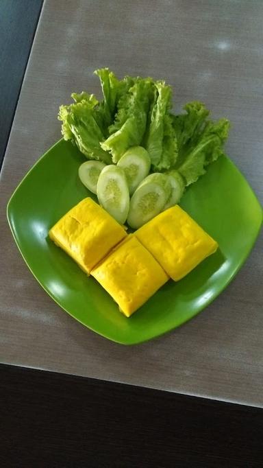 RUMAH MAKAN SUNDA LOTEK ASLI D/H WARUNG NASI KHAS SUNDA LAKSANA, SETIABUDHI