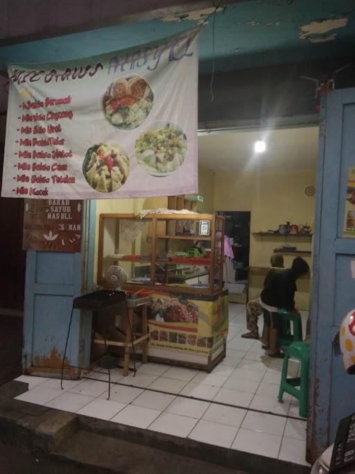 WARUNG NASI KAMEUMEUT