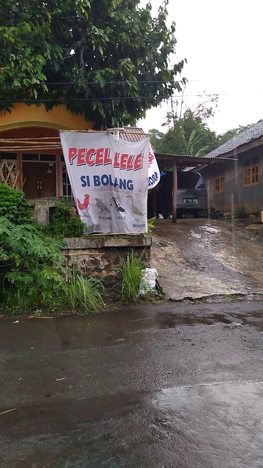 LESEHAN PECEL AYAM SI BOLANG