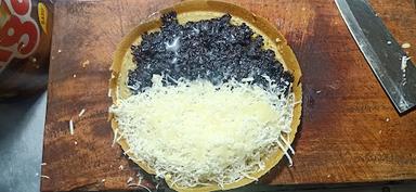 MARTABAK MANIS BANDUNG CIHAMPELAS