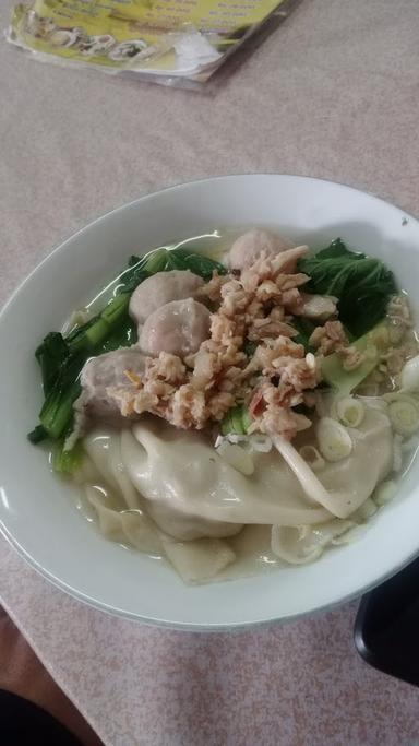 MIE BASO 77