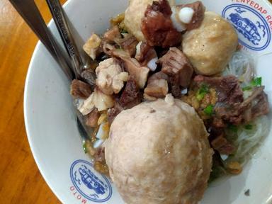 KEDAI BAKSO MEYMEY