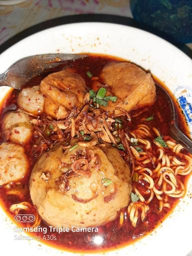 MIE BAKSO MIE AYAM MAS LE'K