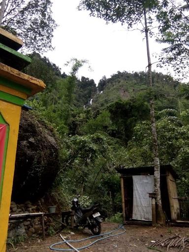 WARUNG NASI SINDANG HEULA