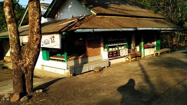 WARUNG NASI TEH TUTI