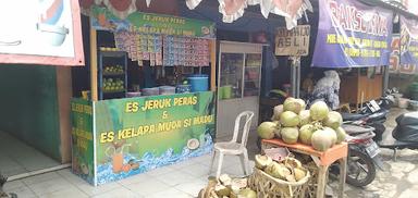 ES KELAPA SIMADU