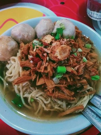 MIE AYAM BASO SOLO ARRAYYAN