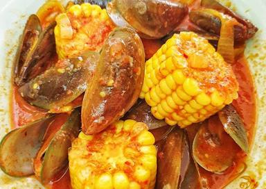 SEAFOOD PANTURA CIKAMPEK