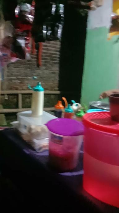 WARUNG KUE MAMA ZIDAN & SEBLAK