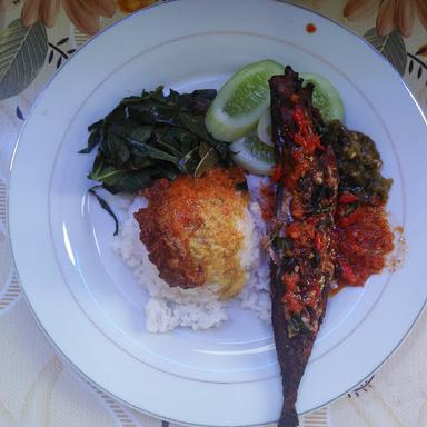 MASAKAN PADANG CAHAYO PADI