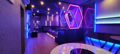 VIP KTV & SKY LOUNGE