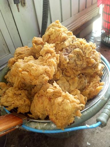 AYAM GEPREK KAMPUNGQ