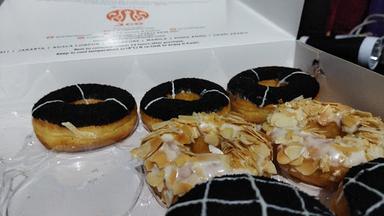 J.CO DONUTS & COFFEE REST AREA KM 39 TOL JAKARTA CIKAMPEK