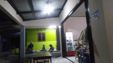 WARUNG KOPI IBU DEWII