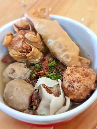 BAKSO BAKWAN MALANG CAK NGGIH