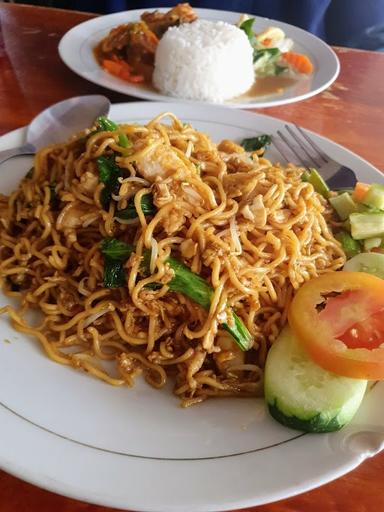 MIE AYAM BANGKA CHANDRA CIKARANG BARU JL. TARUM BARAT RAYA