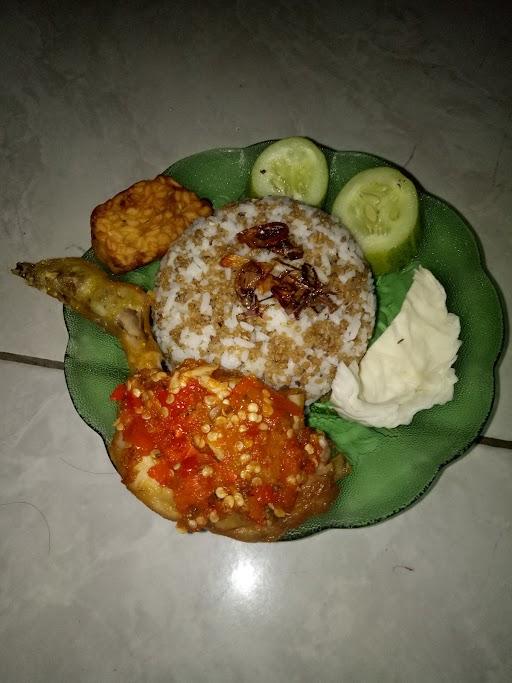 NASI TIWUL AYAM PENYET MBA UNYIL