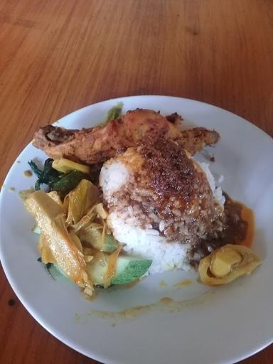 RUMAH MAKAN PADANG RAJO BUNGSU