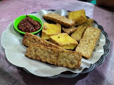 SATE KAMBING & SOP BETAWI KHAS TEGAL