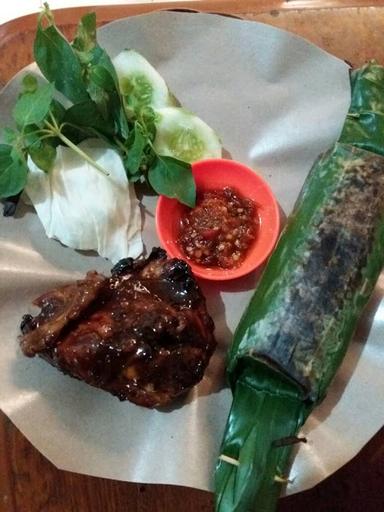 SOTO MIE NASI BAKAR AJI SORANGAN