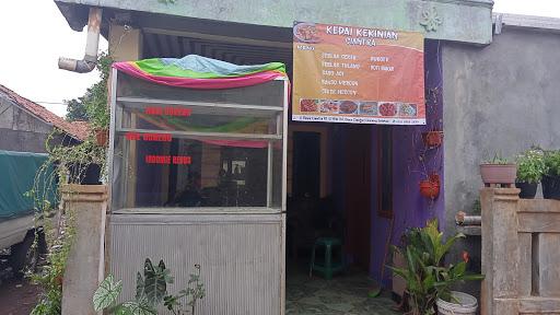 KEDAI SEBLAK DAN JAJANAN KEKINIAN CIANTRA