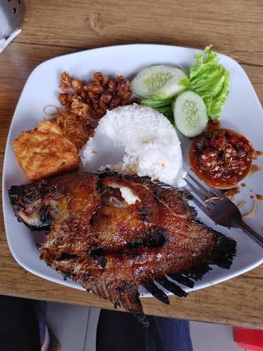 AYAM BAKAR KQ5 CAB.CIKARANG