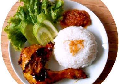 AYAM BAKAR PUTRA TEGAL