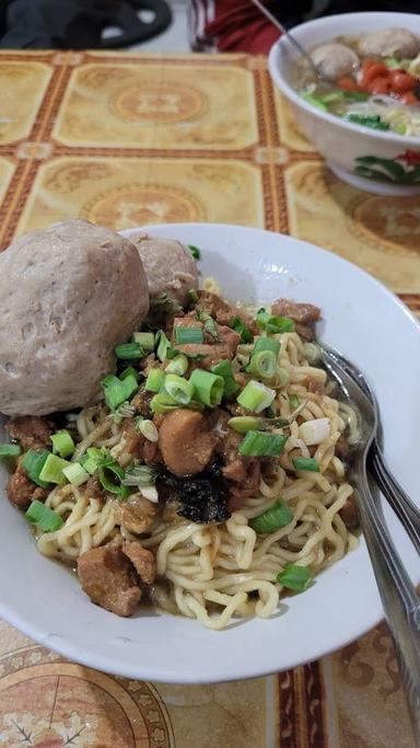 BAKSO DAN MIE AYAM PRADANA WONOGIRI