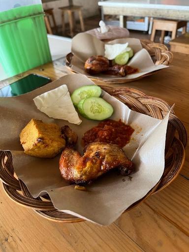 BEBEK & AYAM GORENG TULANG LUNAK D&D