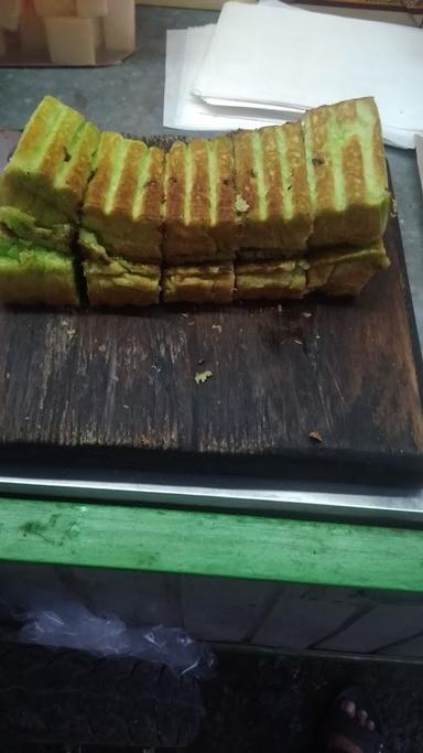 ROTI BAKAR DOA IBU