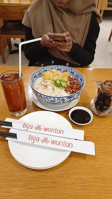 TIGA WONTON