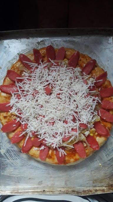 PIZZA BURGER WINDA CIPAYUNG