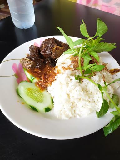 WARUNG NASI BEBEK IBU ANIS