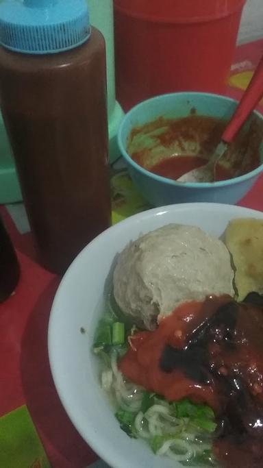 MIE BAKSO ATOM