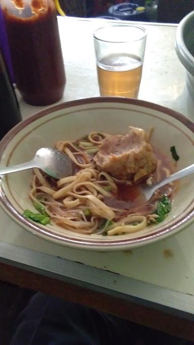 MIE BASO PEDO ELOM