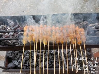 LONTONG SATE