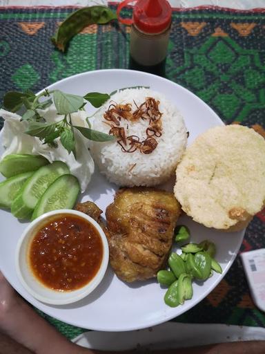 AYAM BAKAR TEH RISKA