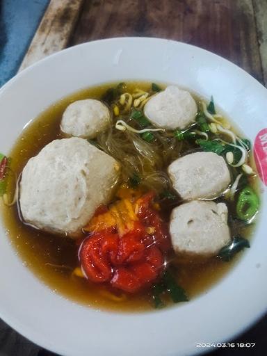 MIE AYAM CEKER & BAKSO AA OJIE