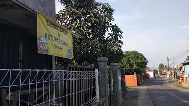 BUBUR AYAM & KETUPAT SAYUR MA AYI