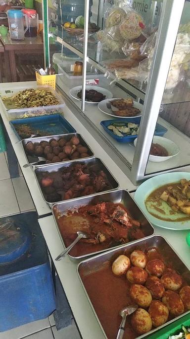 WARUNG NASI BU DANA