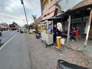 WARUNG NASI TO KAMEUMEUT