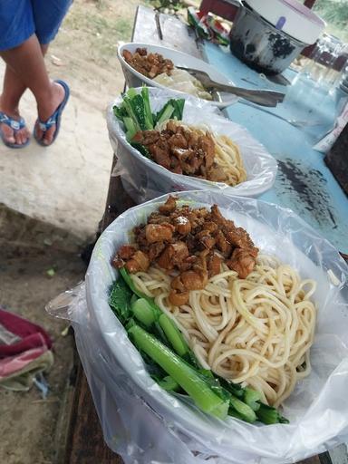 MIE AYAM YETI NDUT