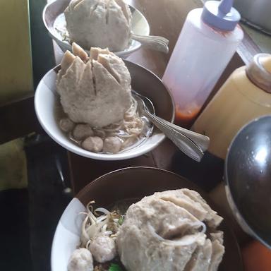 MIE BAKSO MANG OCID