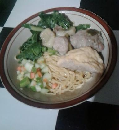 MIE BASO IMAN