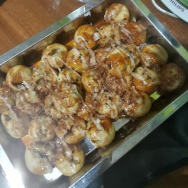 TANAKA TAKOYAKI